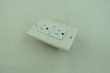 LED インディケーターライト付きの125V 改変耐性商用デュプレックス GFCI 容器