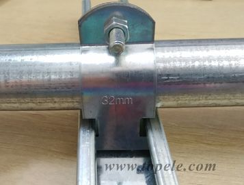 20mm 25mm 32mm エレクトロニック BS4568 導管 ストラット クランプ 厚さ 1.5m 2.0mm