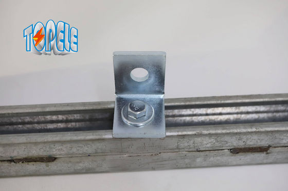 2 穴末角 3mm ユニストラットチャネルコネクター