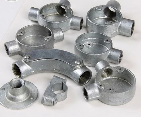 BS 電線 4 方向 20mm アルミ 接続箱